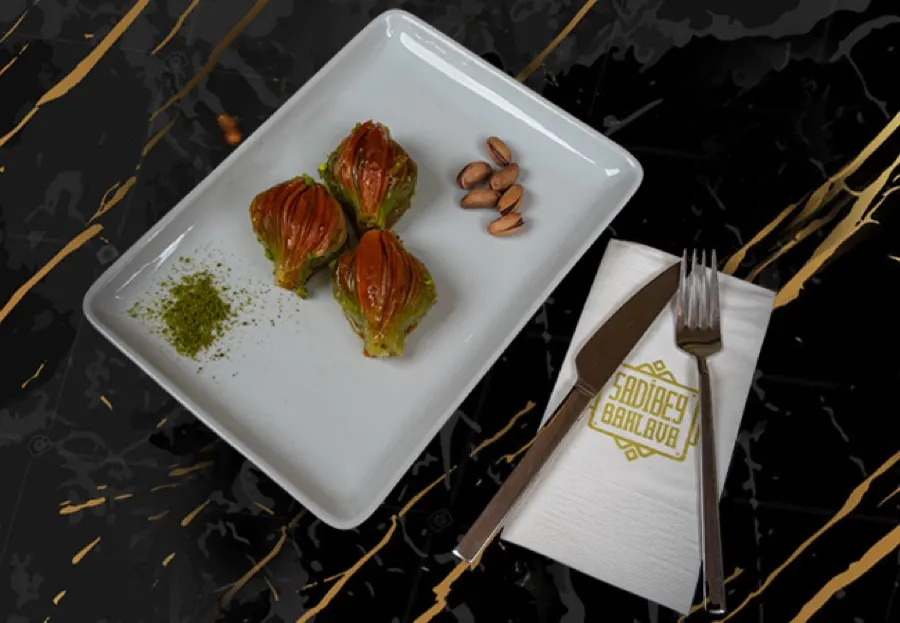 Midye Baklava